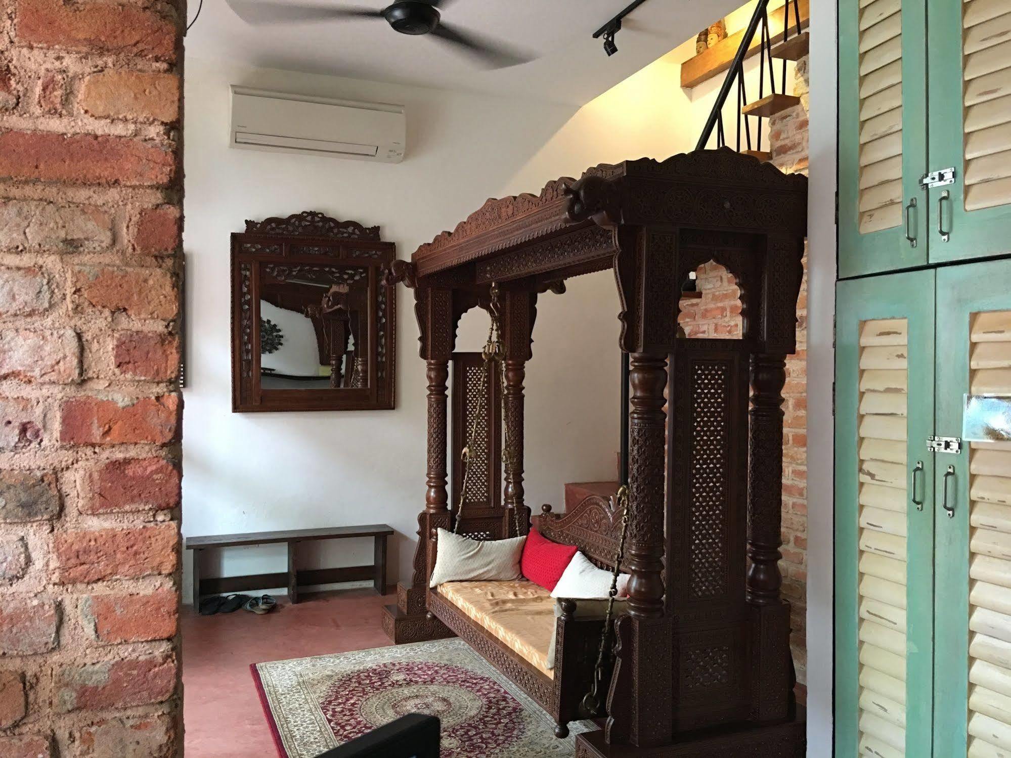 Sweet Cili Boutique Hotel George Town Exterior photo